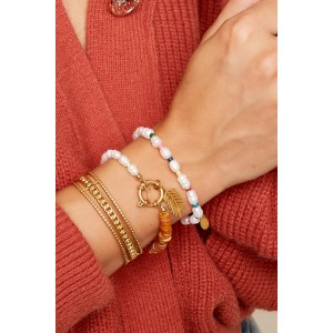 Βραχιόλι με μαργαριτάρια πέτρες και διακοσμητικό κούμπωμα - πορτοκαλί